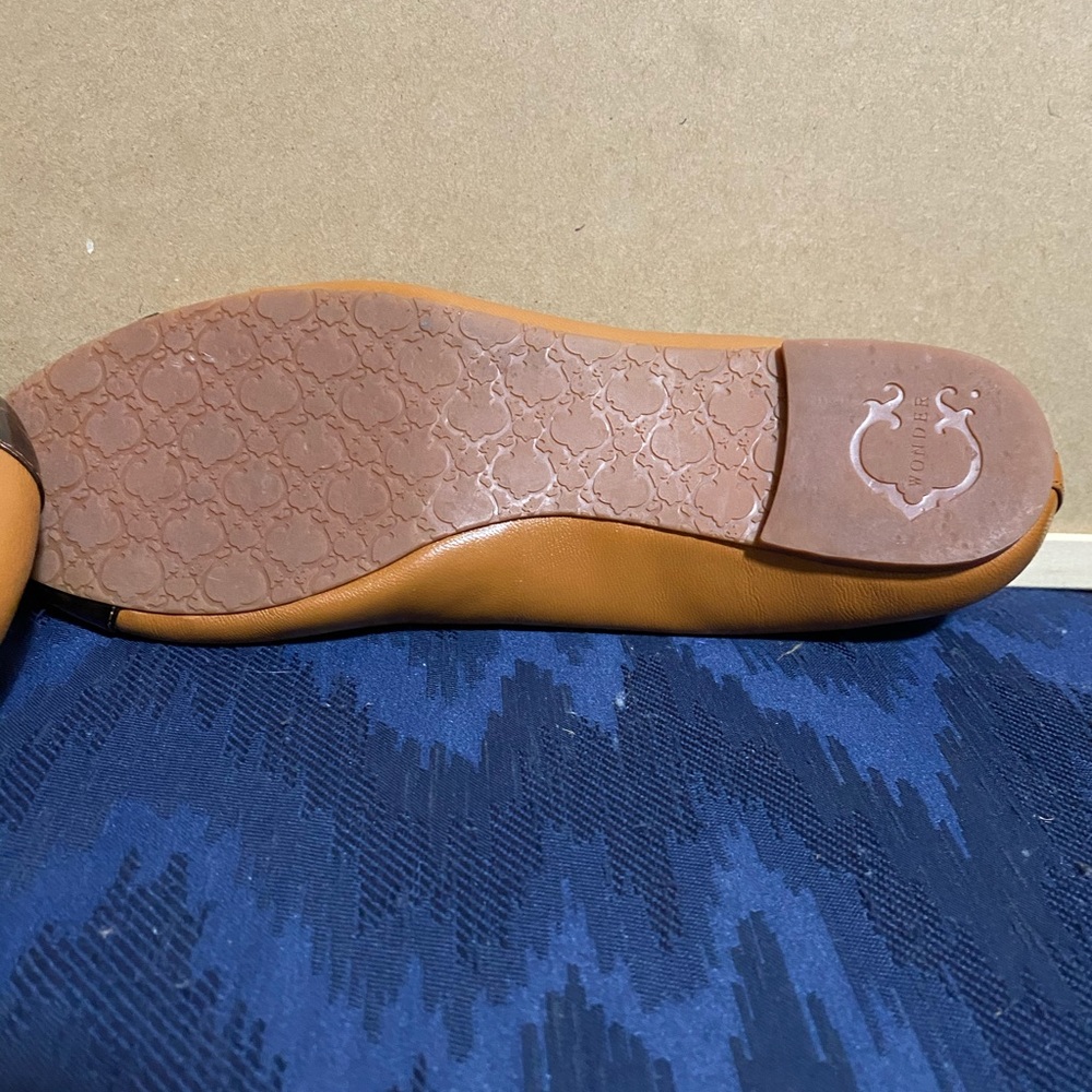 Shoe - Picture 2 of 3